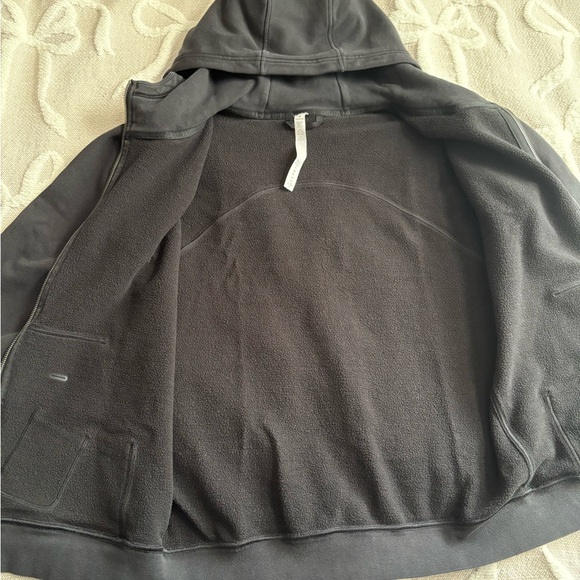 Lululemon Scuba Full-Zip Hoodie - Picture 5 of 8
